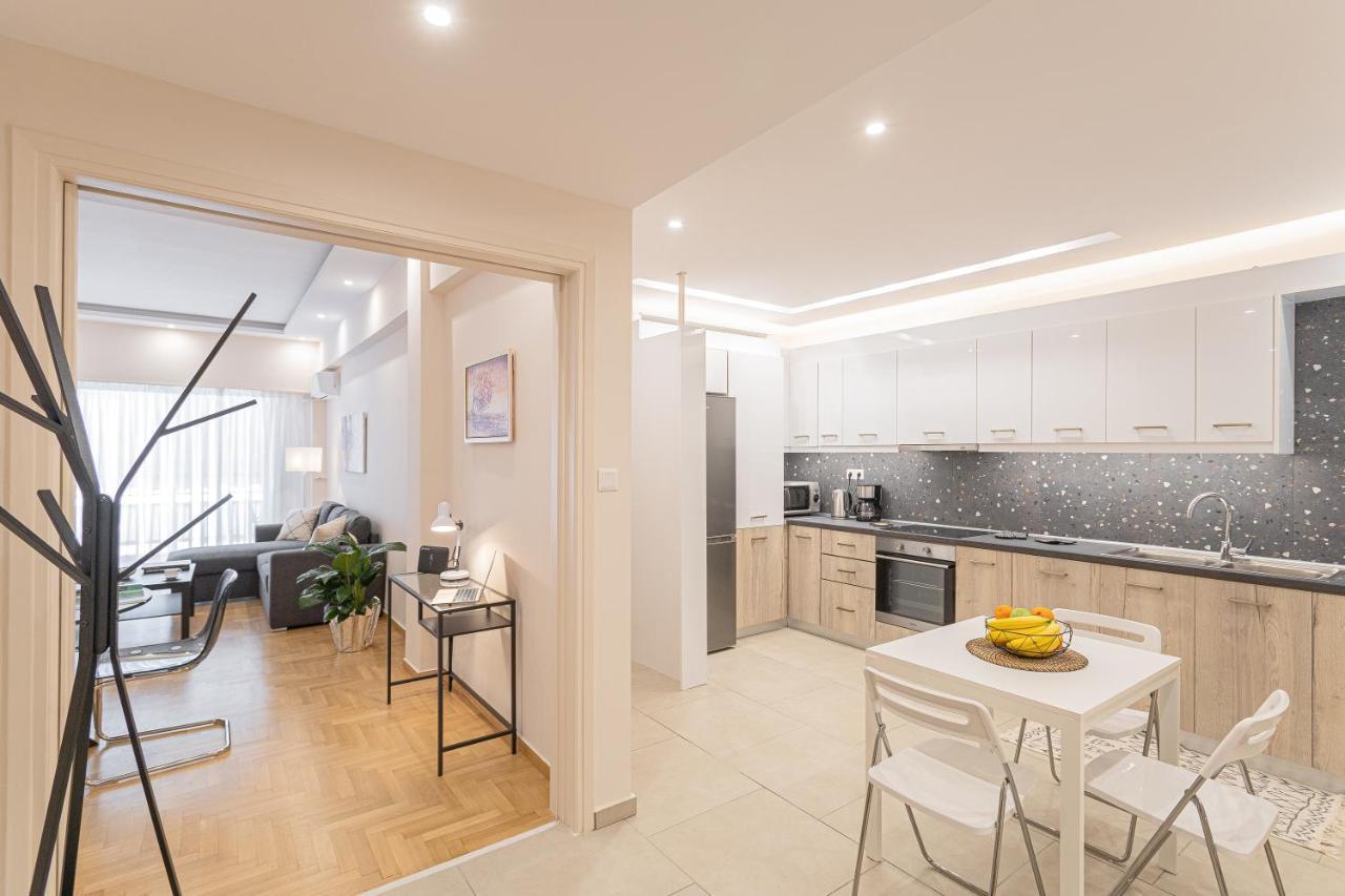 Amazing Apartment Near Metro Station! Athén Kültér fotó