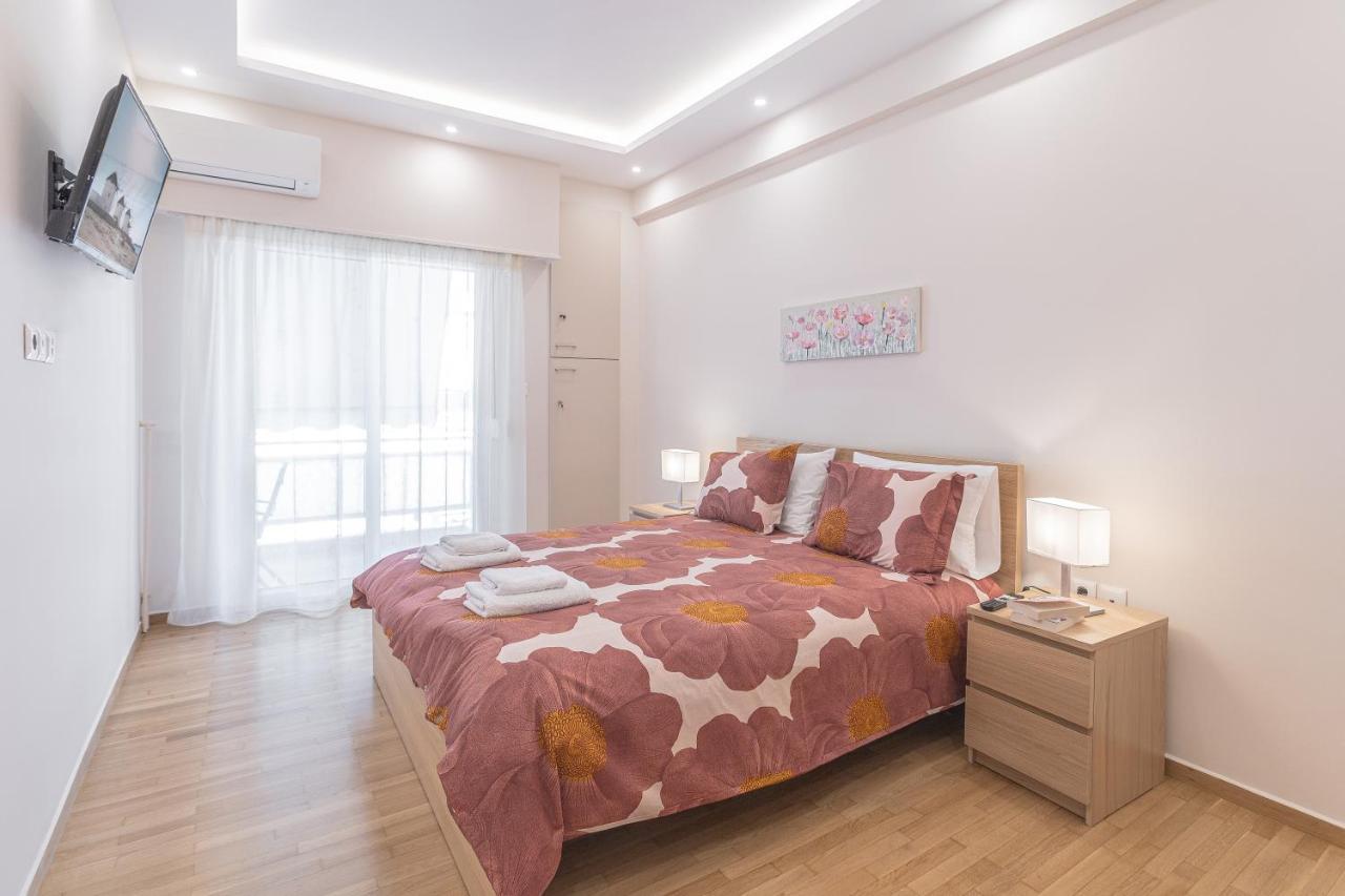 Amazing Apartment Near Metro Station! Athén Kültér fotó