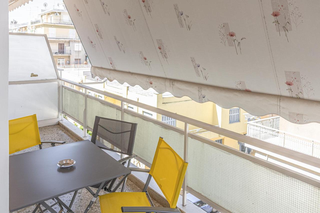 Amazing Apartment Near Metro Station! Athén Kültér fotó
