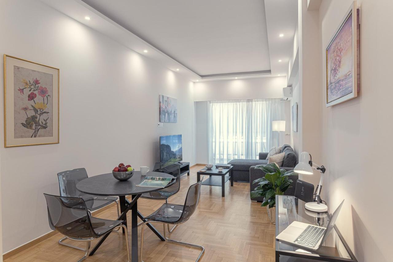 Amazing Apartment Near Metro Station! Athén Kültér fotó